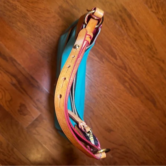 Dooney & Bourke Pebble Grain Rebecca Hobo – Teal with Tan Trim - Picture 4 of 11